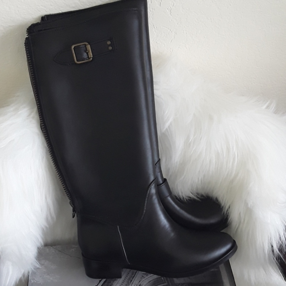 BEAUTIFUL BOOTS - Picture 2 of 4